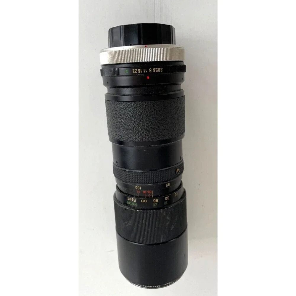 Vivitar 85-205mm F/3.8 Tele-Zoom Lens w/ Skylight Filter, Lens Caps & Case